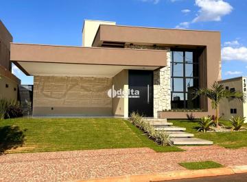 Casa · 264m² · 3 Quartos · 2 Vagas · Casa em condomínio com 3 quartos sendo 2 suítes disponível para venda no bairro Portal do Vale II em