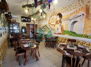 Comercial · 400m² · 3 Quartos · 1 Vaga · Ponto Comercial de Esquina à Venda na Av. Jatiuca, 400m², duplex - Maceió Alagoas