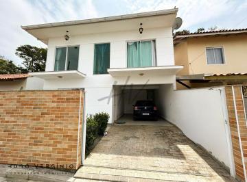 Casa · 165m² · 2 Quartos · 2 Vagas · Casa de 165m²: Espaço, Conforto e Área Gourmet Completa