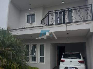 Casa · 109m² · 3 Quartos · 2 Vagas · Sobrado à venda no Bairro Costeira – São José dos Pinhais.