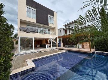 Casa · 500m² · 8 Quartos · 3 Vagas · Casa de Alto Padrão no condomínio Hanga Roa, em Bertioga.