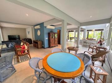 ead3065bc71331370386c3f56d737b06f14a8c74 · Casa para Temporada na Praia da Baleia | 4 Suítes, 260m² e Lazer Completo