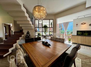 38532a5e · Casa, 4 dormitórios, 203.02 m², em Sambaqui