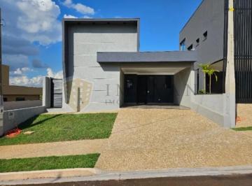 Casa · 150m² · 3 Quartos · 4 Vagas · Casa 3 quartos suítes em condomínio fechado.