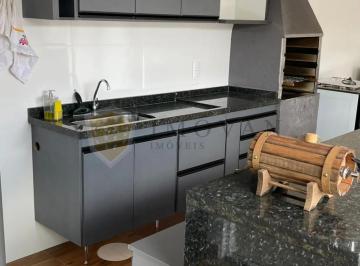 Casa · 225m² · 2 Quartos · 3 Vagas · Casa 2 Suítes com Piscina e Churrasqueira
