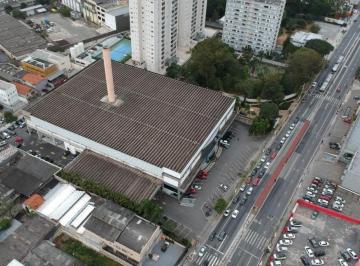 Comercial · 9699m² · 99 Vagas · Galpão para Venda em São Paulo, Santo Amaro, 10 banheiros, 99 vagas