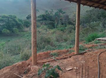 Casa · 50m² · Casa em Moeda, bairro Pedra Vermelha