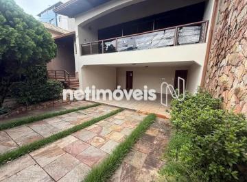 Casa · 323m² · 5 Quartos · 4 Vagas · Casa com 5 quartos e 5 banheiros á venda no melhor ponto do Itapoã.