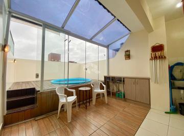 Apartamento · 208m² · 3 Quartos · 1 Vaga · Cobertura com piscina á venda