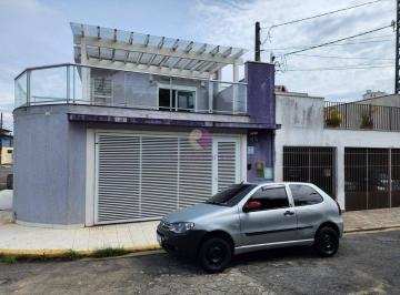 Casa · 208m² · 4 Quartos · 2 Vagas · Sobrado à Venda na Vila Oliveira – Mogi das Cruzes/SP
