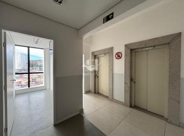 Comercial · 300m² · Andares corporativos para locação – Avenida de grande fluxo em Juiz de Fora.