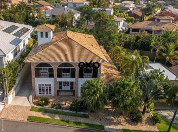 Casa · 650m² · 3 Quartos · 2 Vagas · Casa de Luxo no Village Visconde de Itamaracá - Projeto Diferenciado em Valinhos