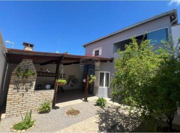 Casa · 200m² · 4 Quartos · Se você procura conforto essa é sua oportunidade, de morar bem no Cidade das Rosas!