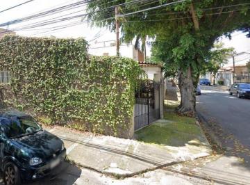 Comercial · 213m² · 2 Vagas · Casa comercial na Rua Hollywood, 9 • 213 m²
