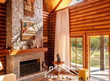 Foto 01 · Casa em condomínio fechado, com 397m² em Santo Antônio do Pinhal.