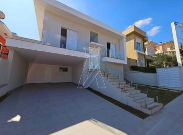 Casa · 220m² · 3 Quartos · 4 Vagas · Valville 1 - Conforto e Qualidade de Vida em uma Charmosa Casa SemiTérrea
