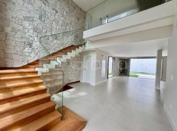fotodecapa · Casa de 312m² com 3 suítes na Pedra Branca
