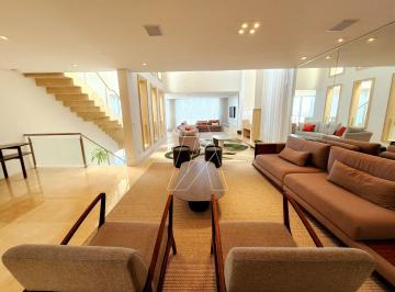 Casa · 647m² · 4 Quartos · 6 Vagas · Casa para venda e locação, totalmente mobiliada no Tamboré 10