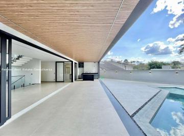 Casa · 724m² · 4 Quartos · 8 Vagas · Casa em Condomínio para Venda em Cotia, São Paulo II, 4 dormitórios, 4 suítes, 6 banheiros, 8 vagas