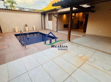 Casa · 200m² · 5 Quartos · 3 Vagas · Casa Alto Padrão à Venda em São Francisco – 5 Quartos, Piscina, Área Gourmet, Sauna