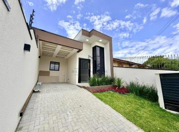 Casa · 106m² · 3 Quartos · 2 Vagas · Casa Espaçosa e Moderna com Edícula