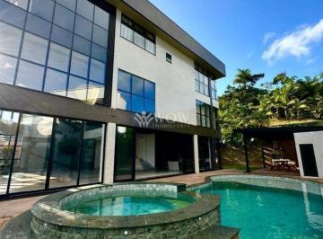 Casa · 1747m² · 6 Quartos · 10 Vagas · Casa de luxo no Plaza Boulevard Itapema com 6 suítes à Venda