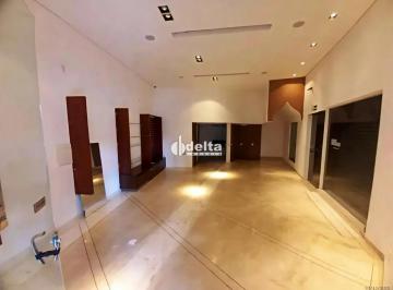Comercial · 70m² · Loja comercial disponível para locação no bairro Centro em Uberlândia-MG