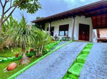 Casa · 273m² · 3 Quartos · CASA 3 QUARTOS SENDO 1 SUITE PIEDADE