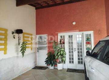 Casa · 172m² · 2 Quartos · 2 Vagas · Casa Padrão em São Carlos