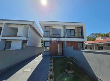 Casa · 90m² · 2 Quartos · 2 Vagas · Sobrado Padrão em Forquilhas