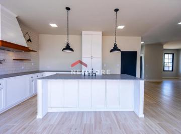 Casa · 190m² · 3 Quartos · 4 Vagas · Casa de condomínio em Avenida Domingos Ferrarezzi - Jardim Residencial Dona Maria Candida - Indaiat