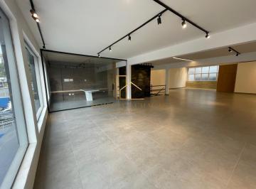 Comercial · 490m² · 8 Vagas · Loja Ponto Comercial na Alameda Araguaia