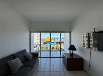 3044b7bf75b93b963aa59fe53319d50c751c13af · Apartamento próximo à praia com sacada — Astúrias — Guarujá