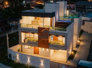 24946423_4.jpg · Sobrado triplex alto padrão faixa mar em Canoas