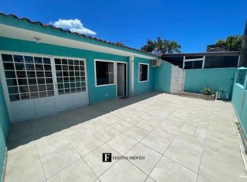 Casa · 121m² · 2 Quartos · 1 Vaga · Casa de esquina perto da Rodovia em Shangri-la