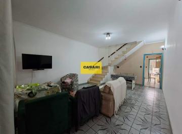 Casa · 133m² · 2 Quartos · 1 Vaga · Sobrado à Venda em São Bernardo — 2 Dormitórios, Quintal e Excelente Localização