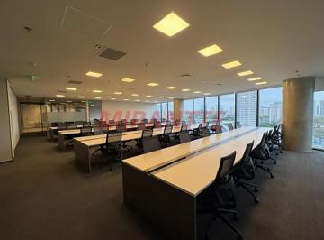 efbc7f28c6071fc8d88e054e8f7175d5.jpg · Conjunto comercial de 399.55m²