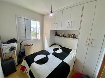 Apartamento de 2 quartos, São Paulo · Apartamento á venda com 2 quartos e 1 vaga na Vila Gomes / Butantã. FL64