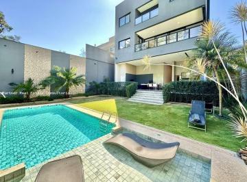 Casa · 515m² · 4 Quartos · 8 Vagas · Casa em Condomínio para Venda em Cotia, Bosque do Vianna, 4 dormitórios, 4 suítes, 6 banheiros, 8 va