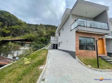 Foto 01 · Casa de Condomínio à Venda no Golfe em Teresópolis-RJ: 3 Quartos, 1 Suíte, 1 Sala, 4 Banheiros, 2 Va