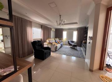 Casa · 360m² · 4 Quartos · 4 Vagas · Vende-se Casa Bairro Shangri-Lá