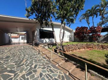 Casa · 637m² · 5 Quartos · 1 Vaga · VENDA | Casa, com 5 dormitórios em Centro, Paranavaí