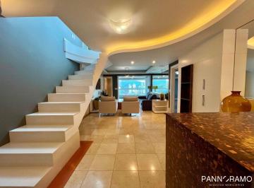 Apartamento · 296m² · 3 Quartos · 6 Vagas · Cobertura para aluguel em Brusque com piscina e 6 vagas – Centro