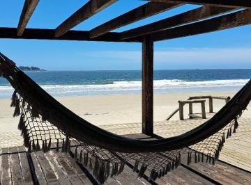Casa de 2 quartos, Ilha do Mel · Refúgio Exclusivo na Ilha do Mel – Casa Frente Mar na Praia do Forte