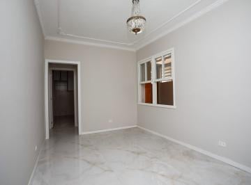 Apartamento · 62m² · 2 Quartos · 1 Vaga · Apartamento Amplo no Menino Deus – 2 Dormitórios, 2 Banheiros e Churrasqueira