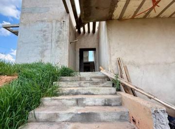 Casa · 284m² · 3 Quartos · 6 Vagas · CASA INACABADA DE ALTO PADRÃO COM VISTA  PARA A PEDRA GRANDE