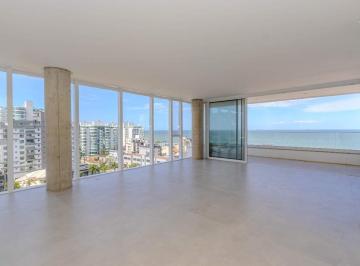 Apartamento · 160m² · 3 Quartos · 3 Vagas · Apartamento à venda na Praia Brava em Itajaí.