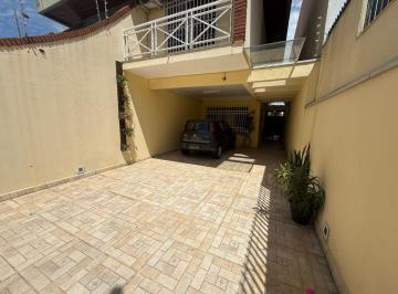 Casa de 3 quartos, São Paulo · Casa à Venda - Jardim Jussara, 3 Quartos Sendo 3 suítes, vaga de carro .