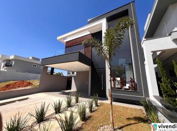Casa · 255m² · 4 Quartos · 4 Vagas · CASA COM 04 SUÍTES NO CONDOMÍNIO RESERVA ERMIDA, ELOY CHAVES!!