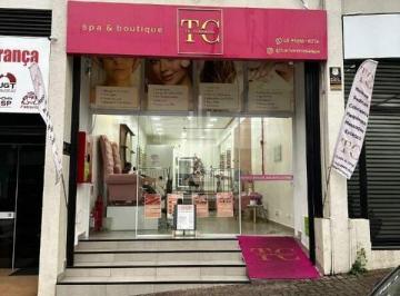 Comercial · 210m² · Sala comercial disponível para locação no Centro de Foz do Iguaçu.